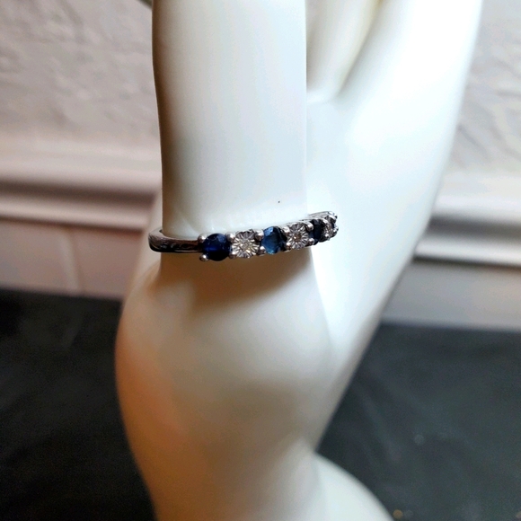 Sapphire/Diamond wedding band Size 9 - Picture 1 of 4